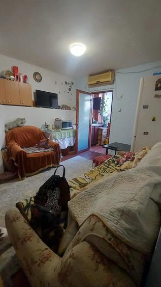 Apartament cu 2 camere decomandat în CET