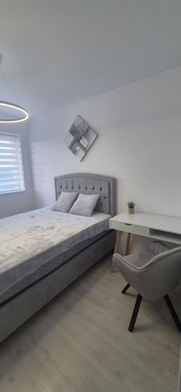 Apartament cu 3 camere decomandat în Chiajna