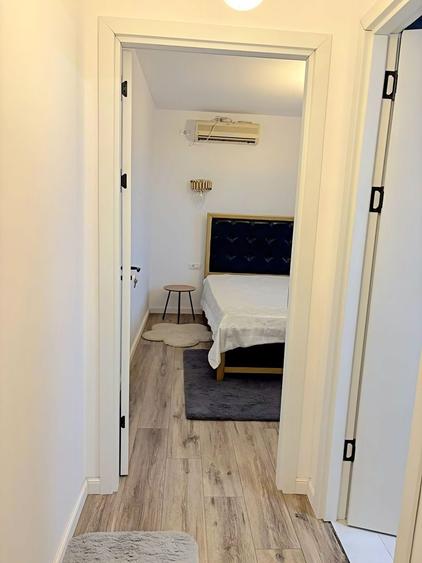 Apartament cu 2 camere decomandat, mobilat în