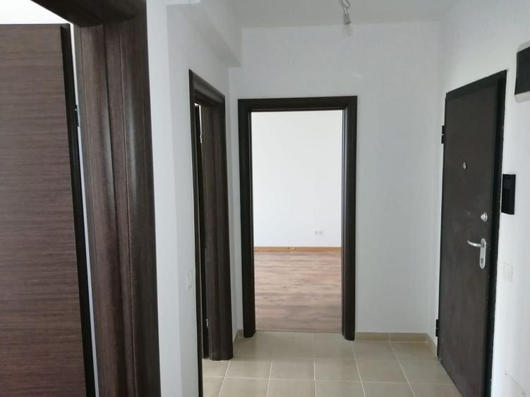 Apartament cu 3 camere decomandat în Brâncoveanu