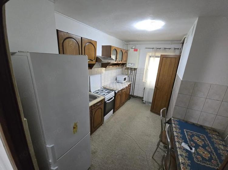 DE INCHIRIAT Apartament 3 camere, 70mp, etaj 1 - Olimpia-Stadion - 5