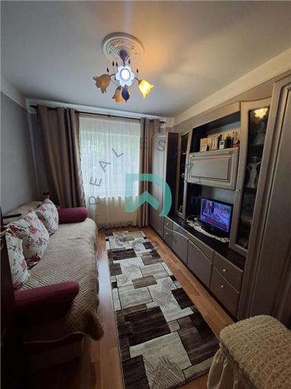 Apartament et 1, Astra, 3 camere, decomandat - 11