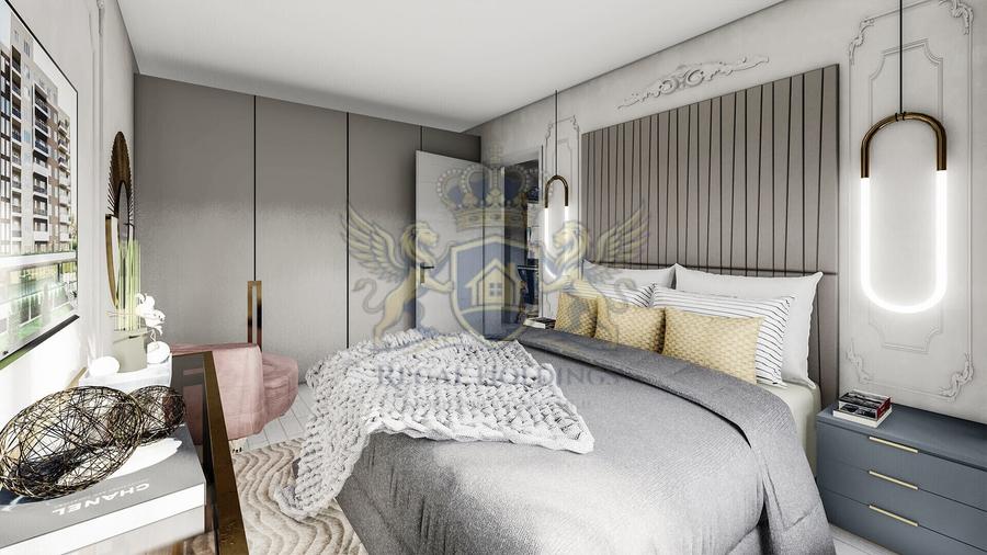 Apartament cu 3 camere decomandat în Tractorul