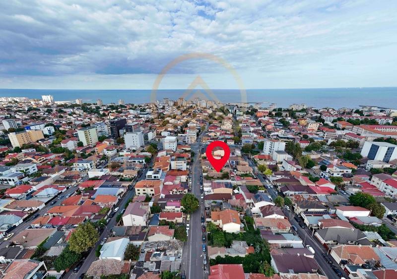 Casă individuală cu 4 camere cu Canalizare în Faleza Nord