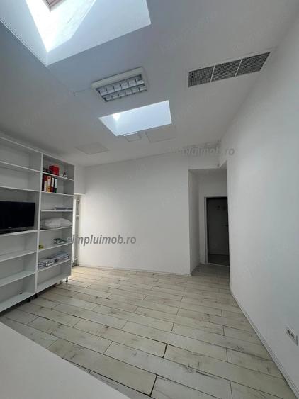 Spațiu comercial, de 238 mp, în Dacia