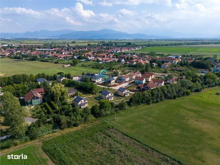 Casă cu 4 camere cu Teren 680 Mp în Hălchiu