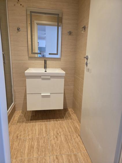 Apartament cu 3 camere decomandat, mobilat în Dorobanți