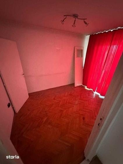 Apartament cu 2 camere decomandat în Confecții