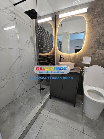 Apartament cu 3 camere semidecomandat în Titan