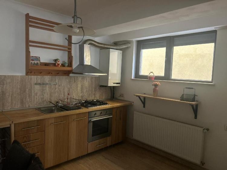 Apartament cu 2 camere semidecomandat în Bucureștii Noi