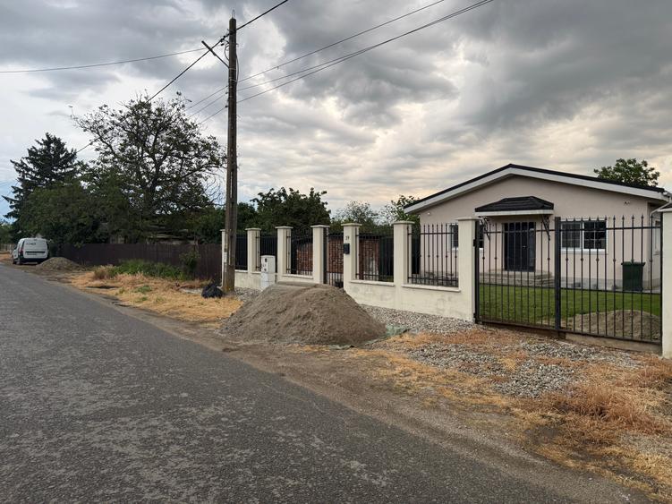 Teren Construcții intravilan de 1000 mp, în Adunații-Copăceni