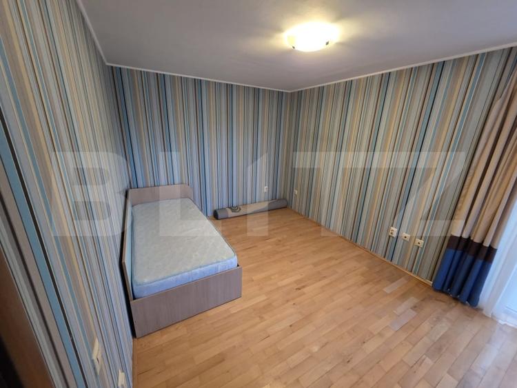 Casă individuală cu 5 camere cu Garaj în Bună Ziua