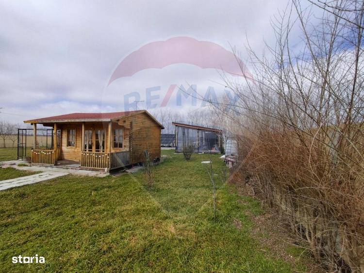 Teren de 1053 mp, în Crevedia