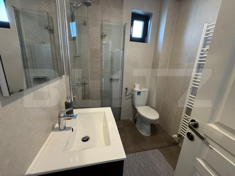Casă individuală cu 4 camere cu Canalizare în Micești