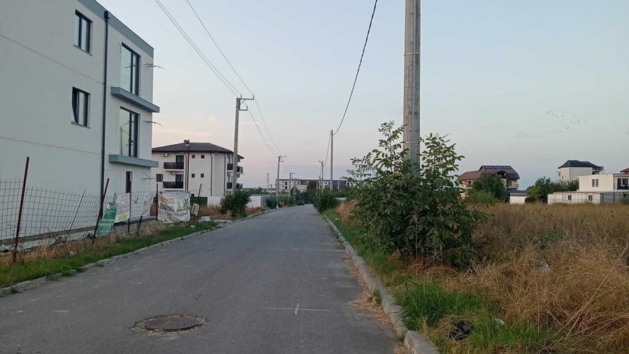 Spațiu comercial, în Schitu