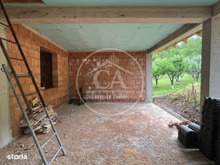 Casă cu 4 camere decomandat în Tomnatic