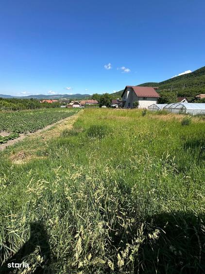Casă cu 2 camere cu Teren 1500 Mp în Feleacu