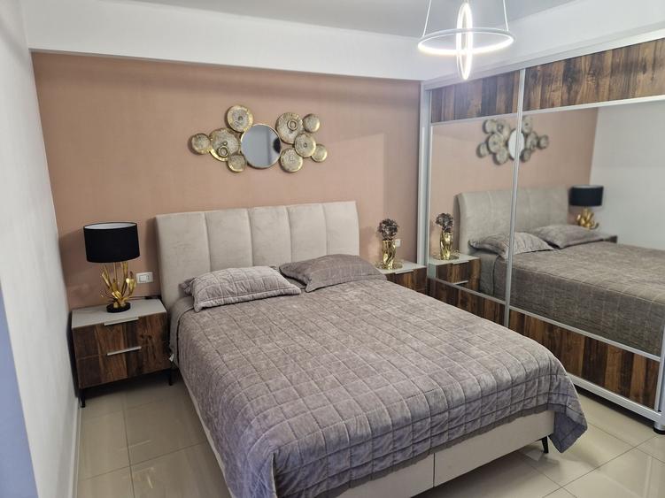 Apartament cu 2 camere decomandat în Mamaia