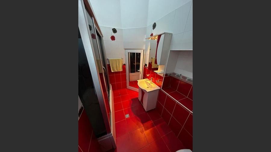 Casă cu 6 camere cu Canalizare în Malul Mureșului