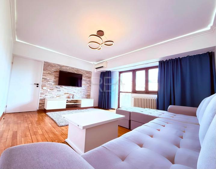Apartament cu 2 camere decomandat, mobilat în P-ța Alba Iulia
