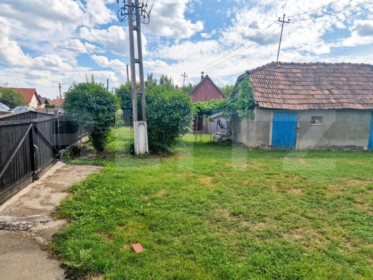 Casă individuală cu 2 camere cu Canalizare în Iclod