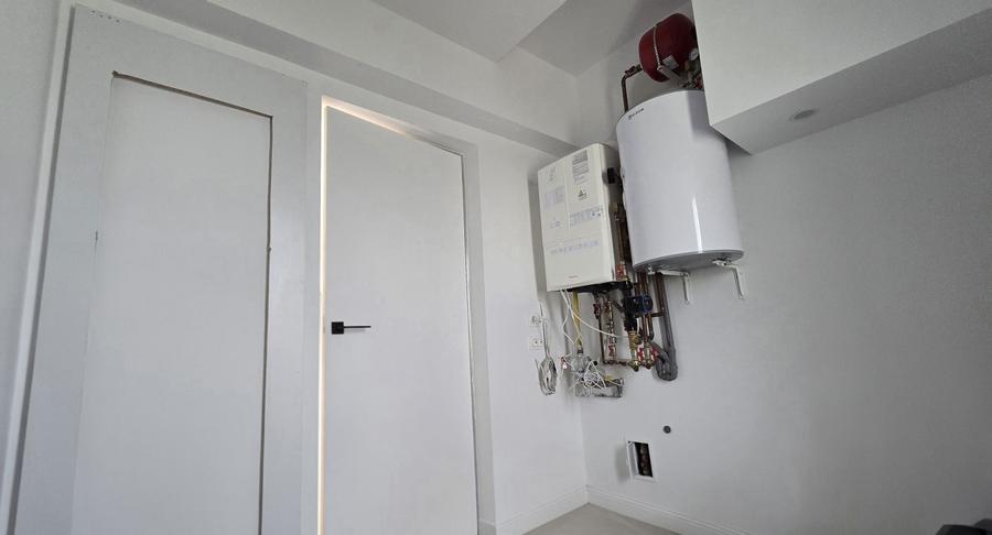 Casă individuală cu 4 camere cu Piscina în Balotești