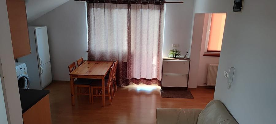 Apartament cu 2 camere nedecomandat, mobilat în Girocului