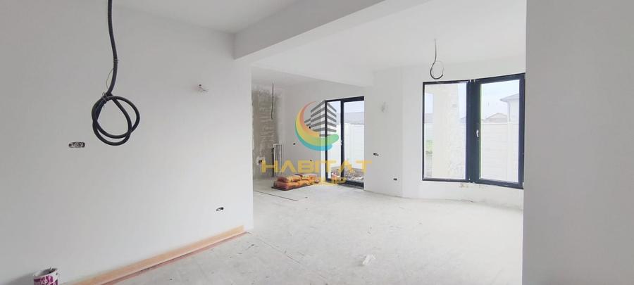 Casă individuală cu 3 camere cu Canalizare în Berceni