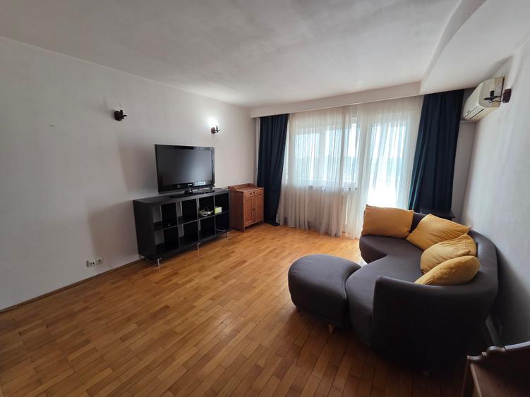 Apartament cu 2 camere semidecomandat în Tineretului
