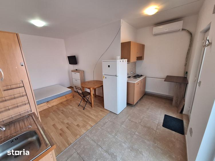 Garsonieră în Lunei