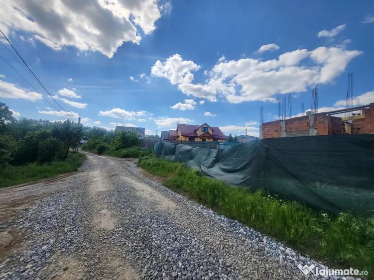 Teren de 900 mp, în Bârnova