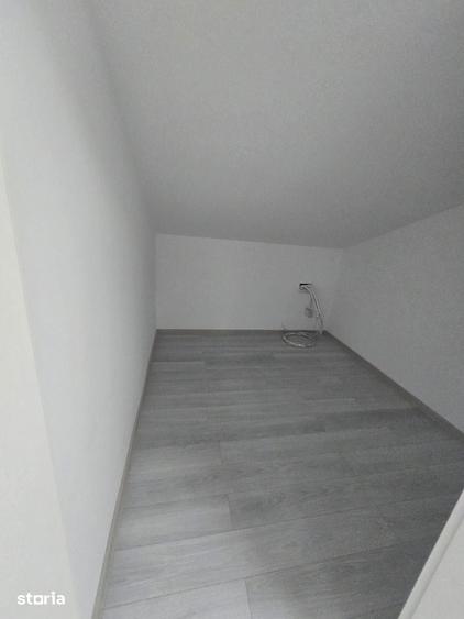 Casă cu 3 camere cu Teren 260 Mp în Ghiroda