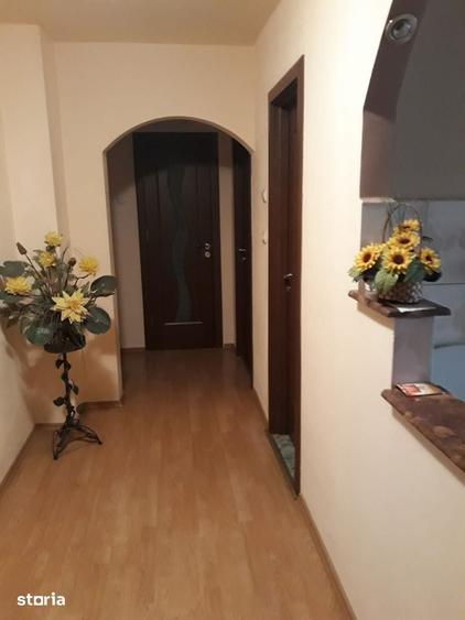 Apartament cu 4 camere în Micălaca