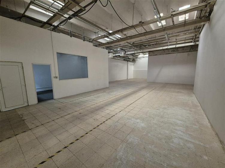 Spațiu industrial, de 205 mp, în Central