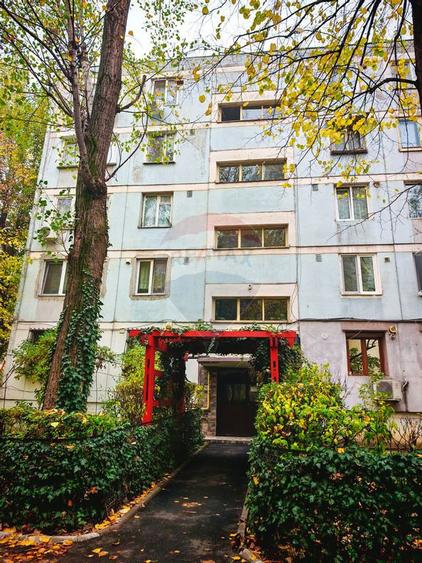 Apartament cu 2 camere decomandat, mobilat în P-ța Reșița