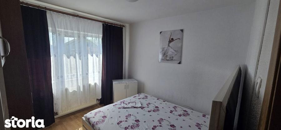 Apartament cu 2 camere decomandat în Lipovei