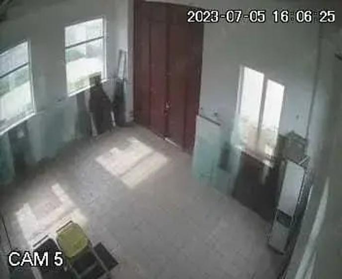 Spațiu comercial, de 1,446 mp, în Filiași