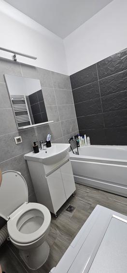 Apartament cu 2 camere decomandat în Militari