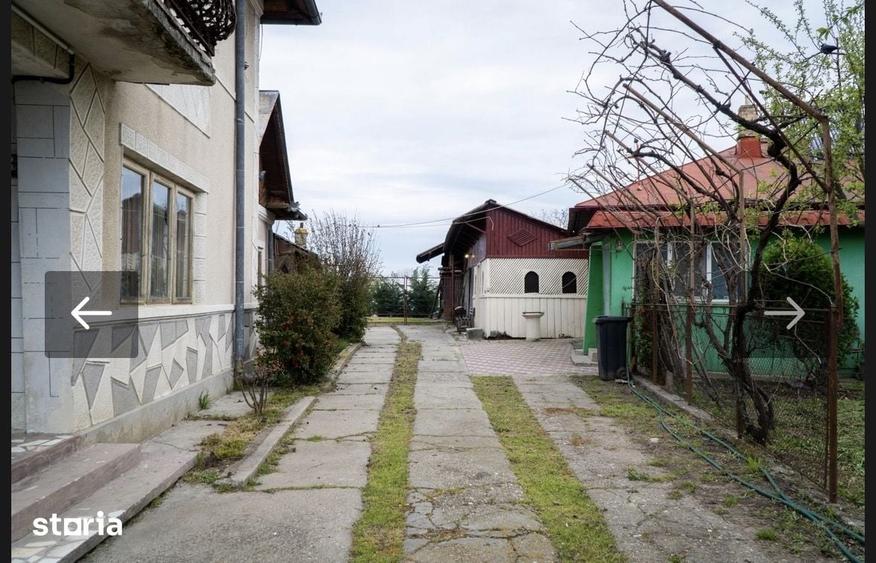 Casă cu 6 camere cu Teren 1100 Mp în Dobra