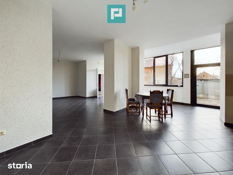 Casă cu 3 camere cu Teren 784 Mp în Periam