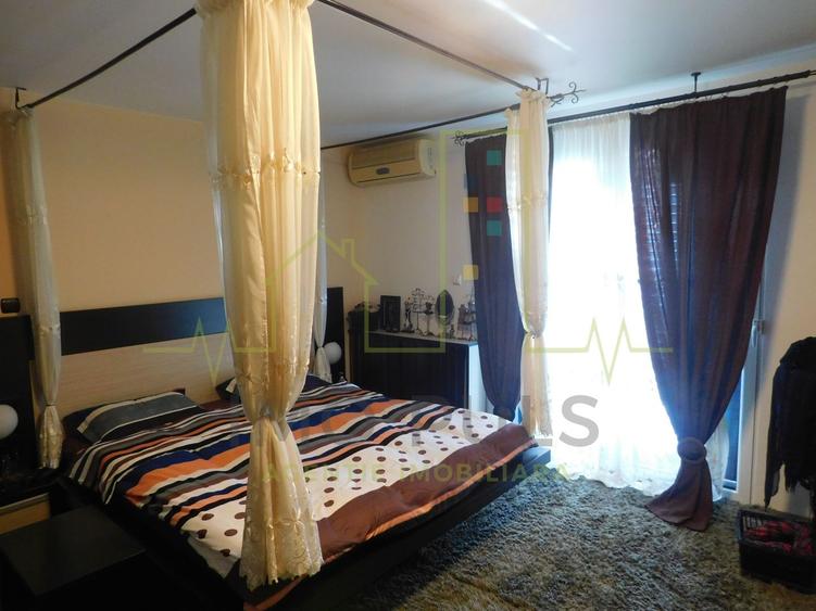 Casă individuală cu 4 camere cu Piscina în Braytim