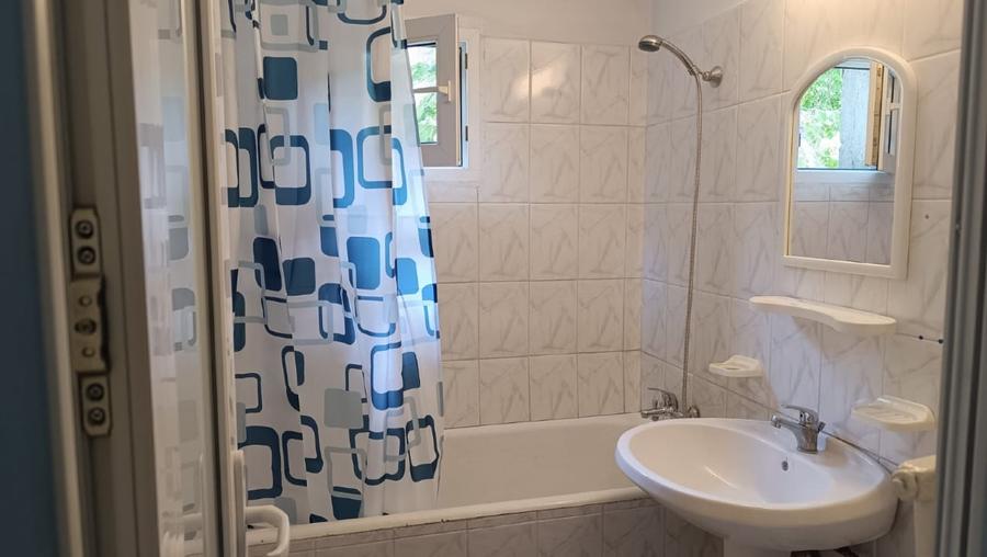 Apartament cu 2 camere decomandat, mobilat în Crângași