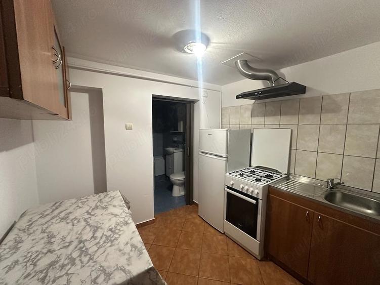 Garsonieră decomandată în Mehala