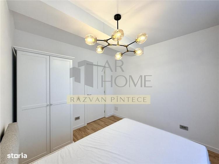 Apartament cu 3 camere în Mărășești