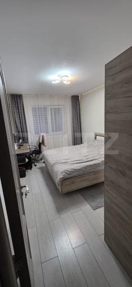 Apartament cu 2 camere semidecomandat, mobilat în Florești