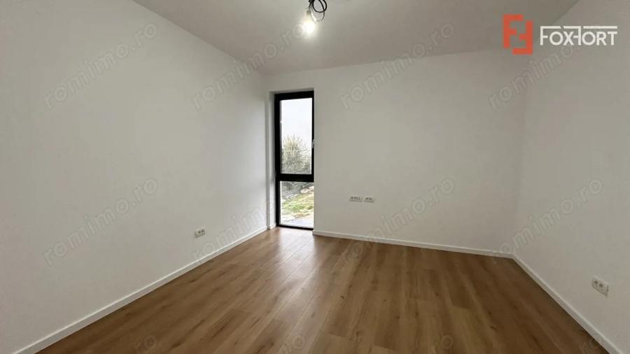 Casă cu 5 camere cu Teren 350 Mp în Central