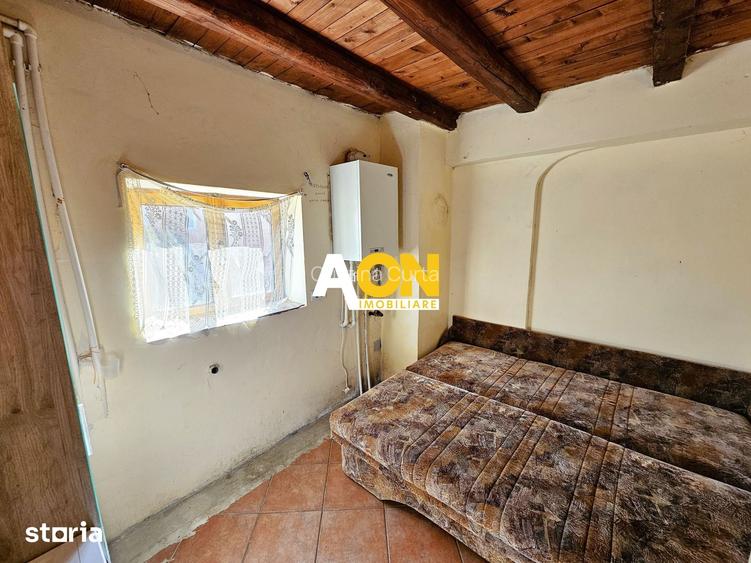 1/2 Duplex, 4 camere, 300 mp teren, toate utilitatile, Cetate