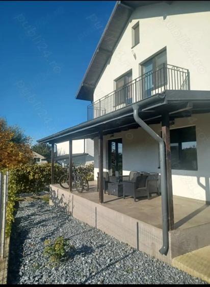 Casă cu 4 camere cu Teren 360 Mp în Balciu