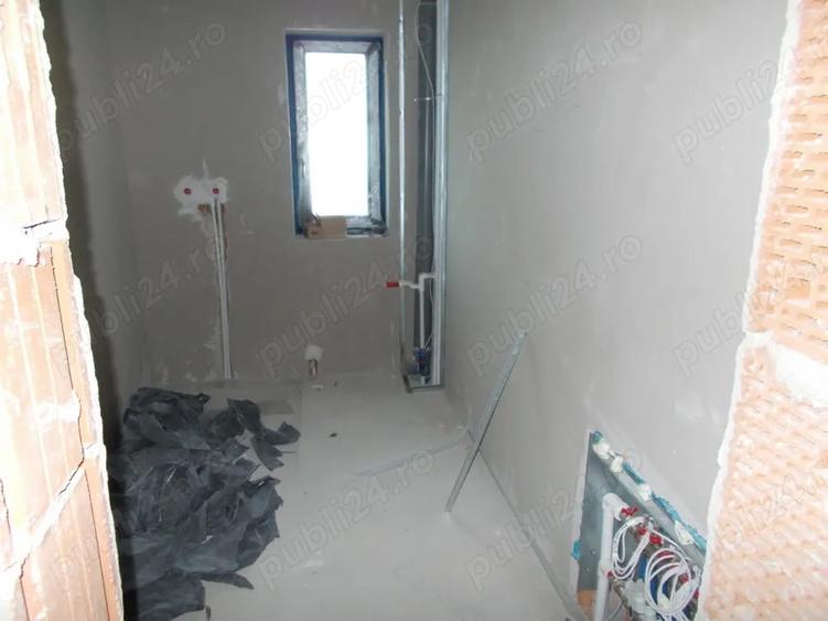 Casă cu 3 camere în Mehala