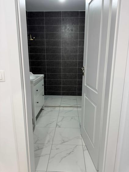 Apartament cu 2 camere decomandat în Exterior Vest